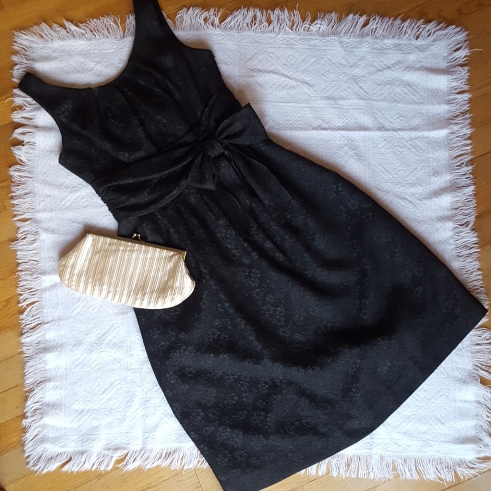 Jones New York black floral print dress